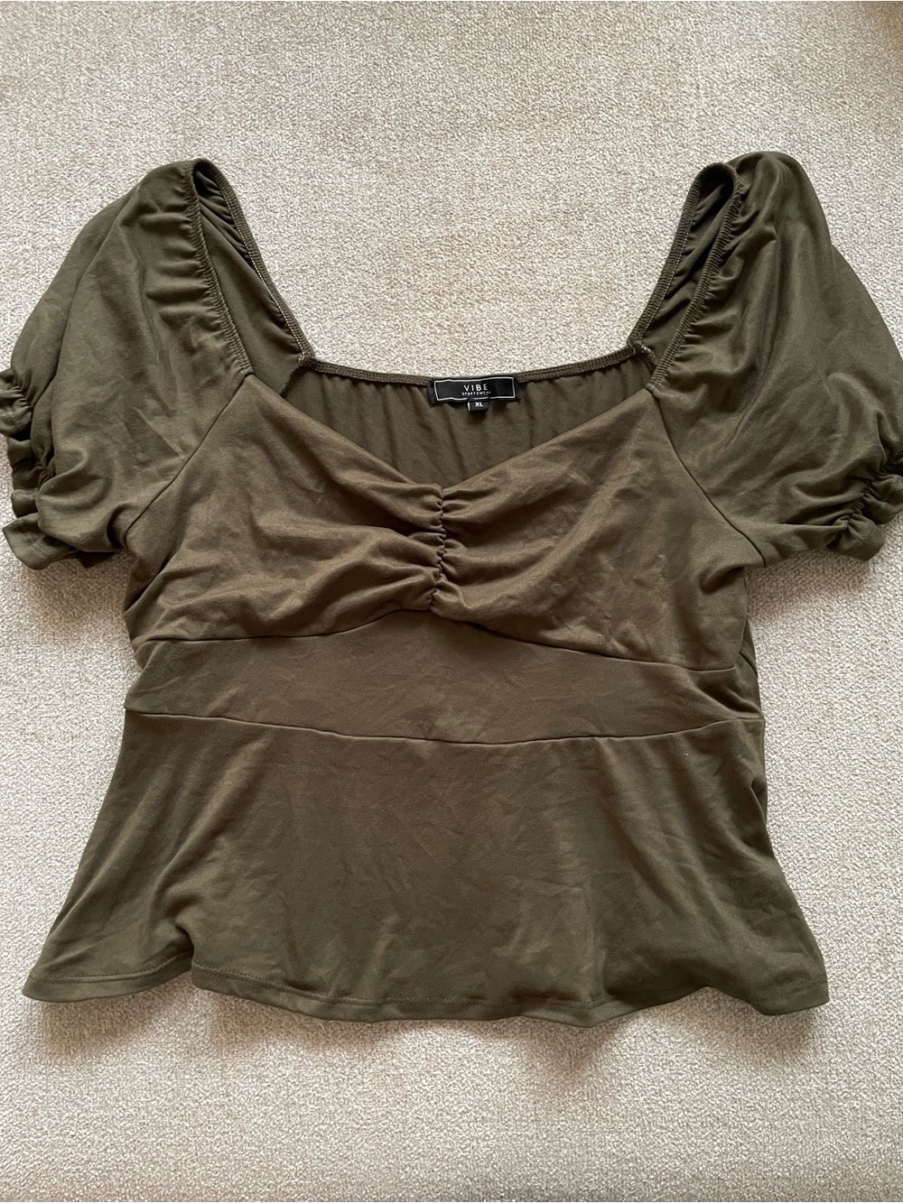 Vibe Olive Ruched Sweetheart Puff Sleeve Top